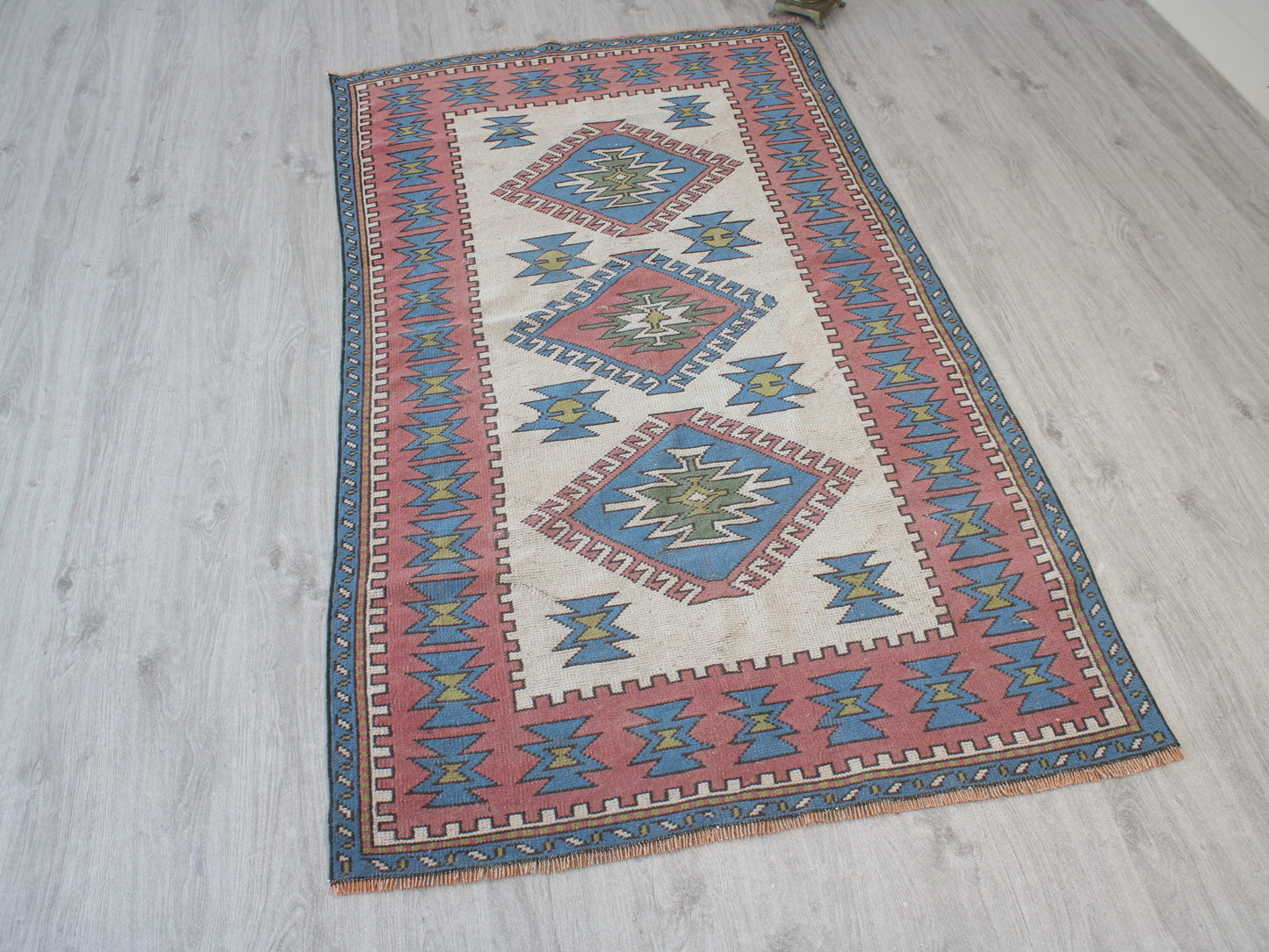 Vintage Oushak Rug - 3x4 ft Handmade Pink & White Oriental Area Rug