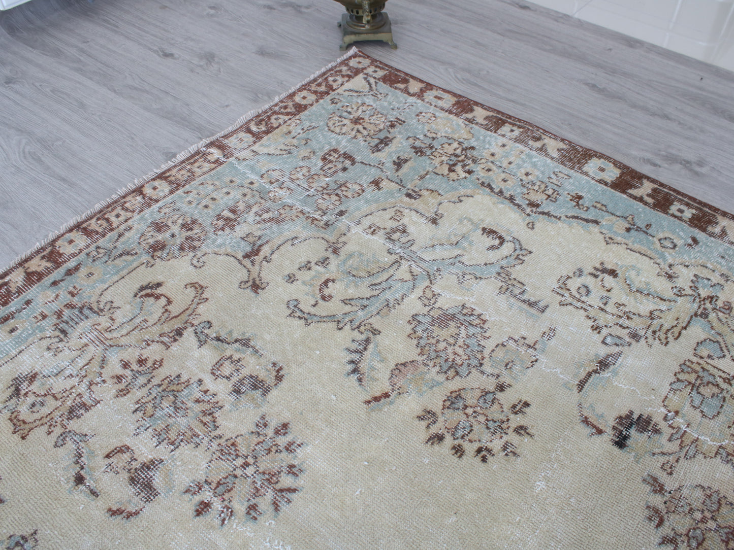 Vintage Turkish Oushak Rug – 6.7x10.5 ft | Handmade Wool Area Rug