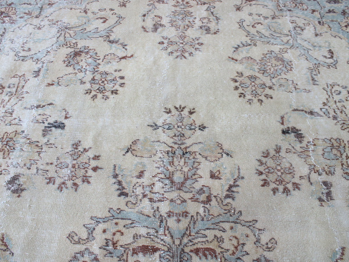 Vintage Turkish Oushak Rug – 6.7x10.5 ft | Handmade Wool Area Rug