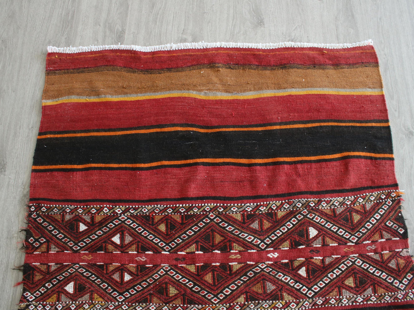 4x4 Red Kilim Rug, Handmade Rug, Oriental Rug, Wool Rug, Antique Rug, Entryway Rug, Traditional Rug, Home Decor Rug, Washable Rug, Kitchen