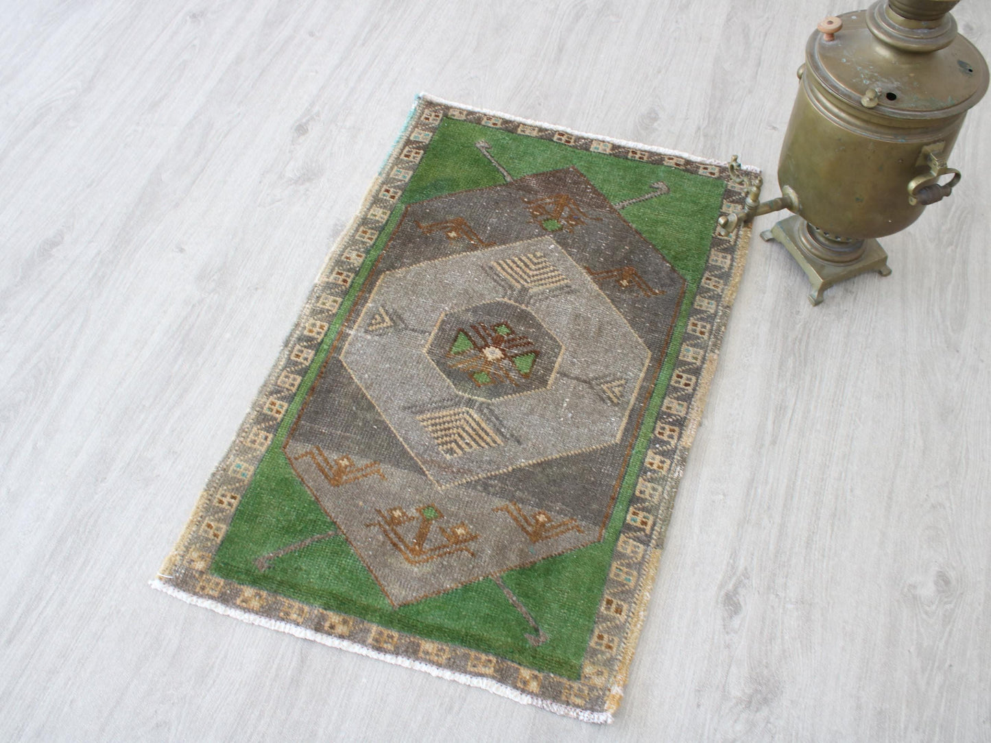Oushak Doormat Rug, Handmade Wool Rug, Small Turkish Rug, 2x3 Ft, Entry Mat, Vintage Kitchen Rug, Welcome Rug