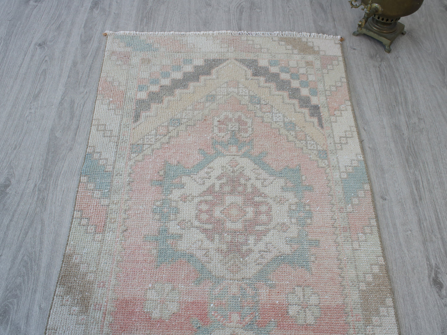 Vintage Pink Beige Oushak Runner Rug - 2'7"x9'3" Handwoven Anatolian Wool Rug