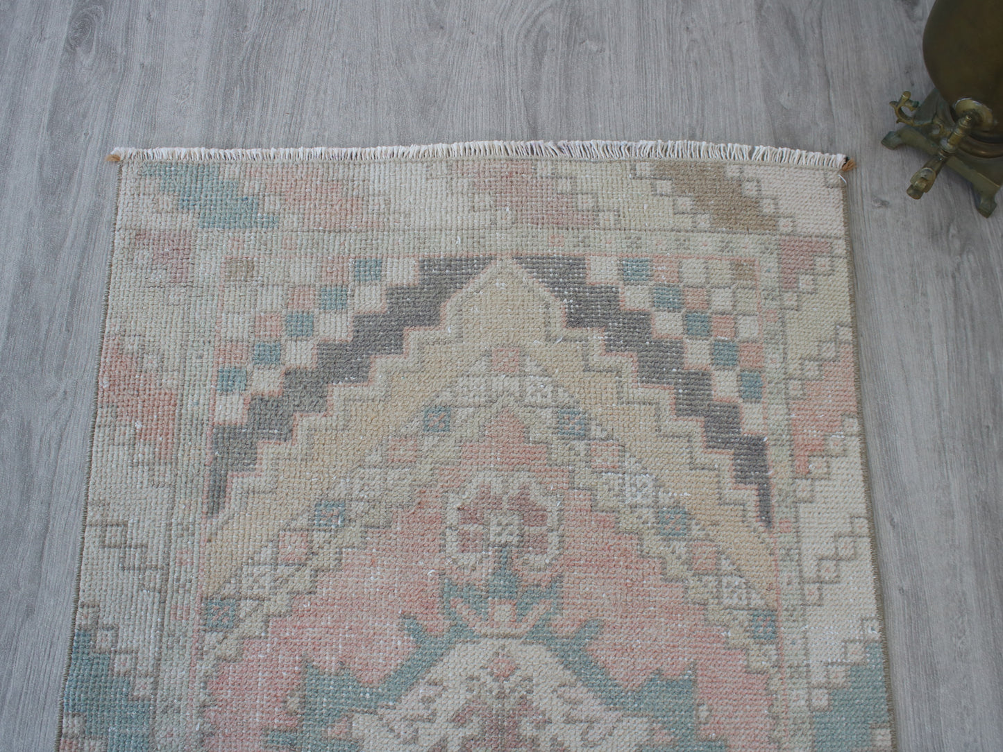 Vintage Pink Beige Oushak Runner Rug - 2'7"x9'3" Handwoven Anatolian Wool Rug